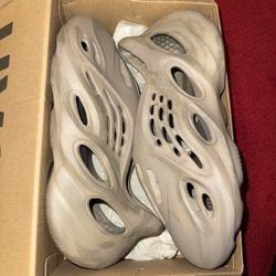 Yeezy Foam Runner Stone Sage 