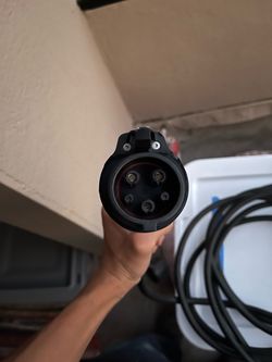 Ev Dance Trickle Charger