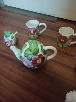 Pacific Rim Flower Teapot Set