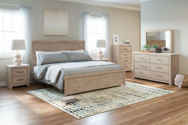 Light Brown/White-7Pc.Dresser,Mirror,Chest,Queen Panel Bed