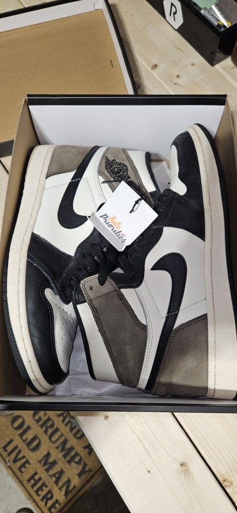 Jordan 1 Mocha Mens Size 9