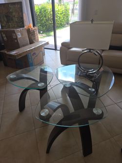 3 Piece Wood And Glass Living Room Set $200