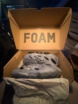 Foam Runners size 10