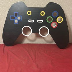 Wooden Hanging Game Controller 