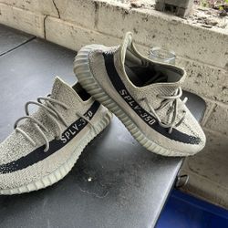 Yeezy 350 Grey