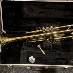Selmer Bundy Brass Trumpet with a Hard Case.