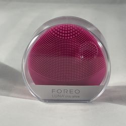 New Foreo Luna Play Plus Portable Facial Cleansing Brush Nonchargeable