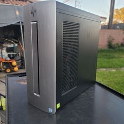 Hp PC: Intel Core i7, 1500GB, Windows11, Type C.