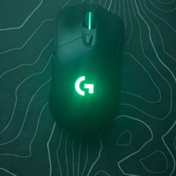 Logitech g703 comes with charger (no box)