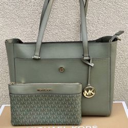 Michael Kors Maisie Tote with Large Pouch, EUC/2 piezas MK