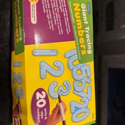 Giant Number Tracing 