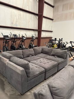 Thomasville Tisdale 6-Piece Modular Sectional with Storage Ottoman – Dark Gray