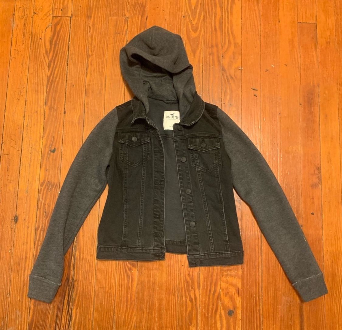 Women’s Hollister Hooded Sweatshirt Denim Jacket
