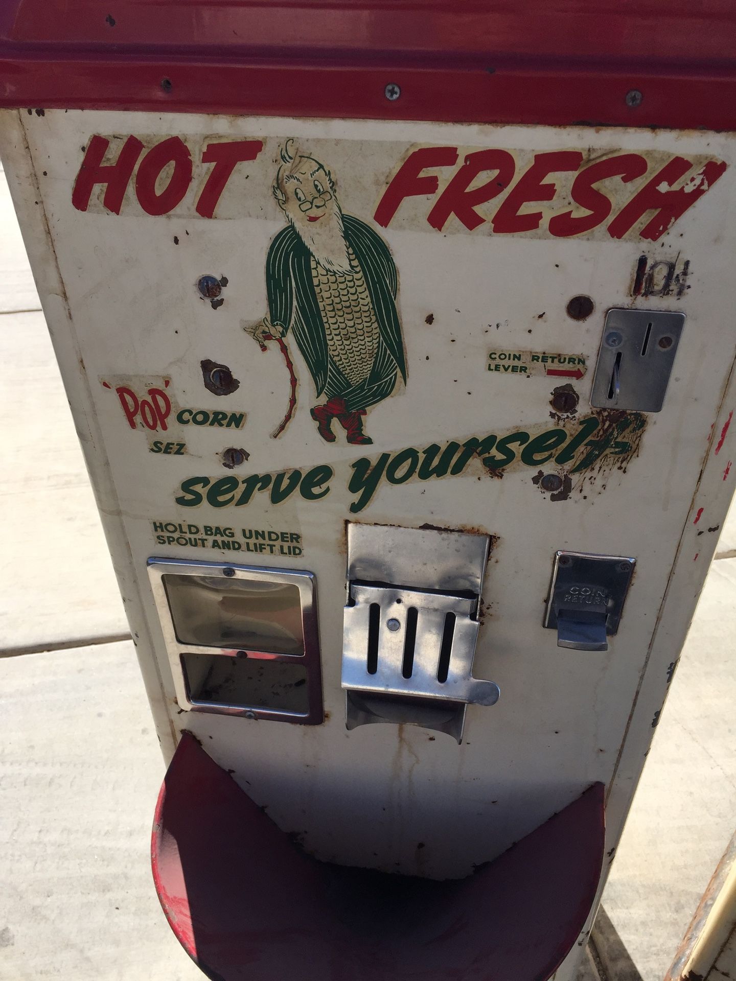 1940's vintage T&C Co. "Popcorn Sez" coin operated popcorn vending machines. for Sale in Las