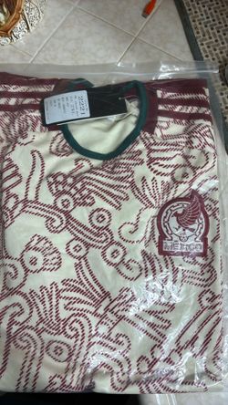 Mexico team shirt size 2xl