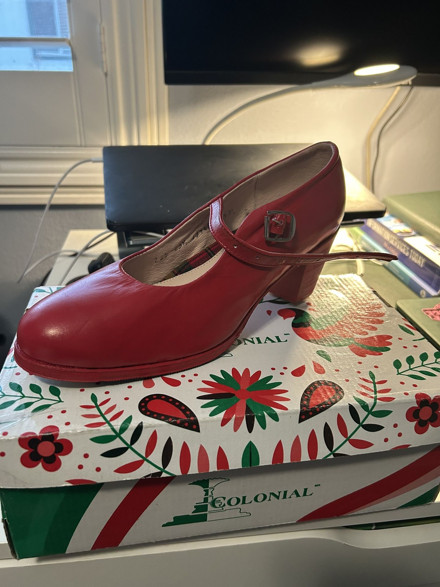 Zapateado Women’s Shoe