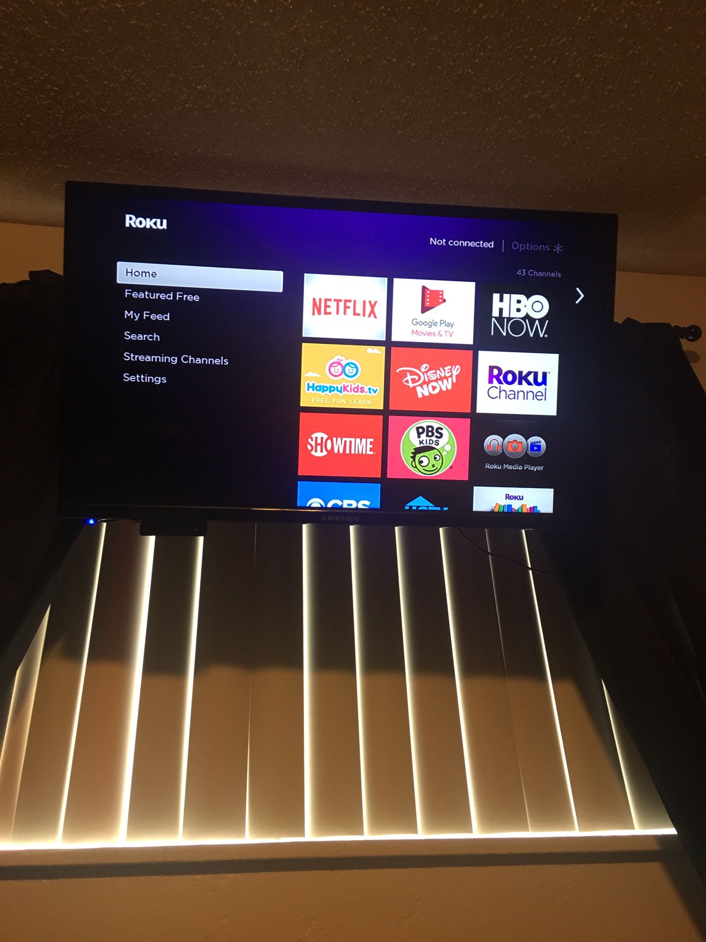 32” element hd tv with roku setup and wall mount