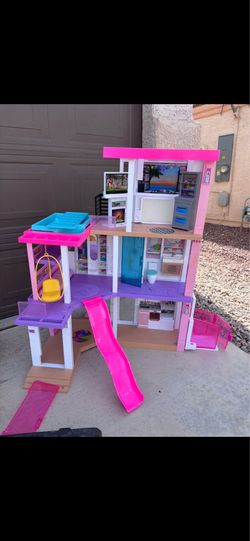 Barbie dream house