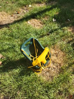 Kids swing