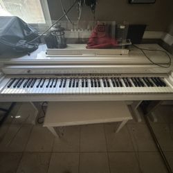 Kurtzweil Mark V White Upright