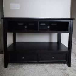 Console Table/Entry Table