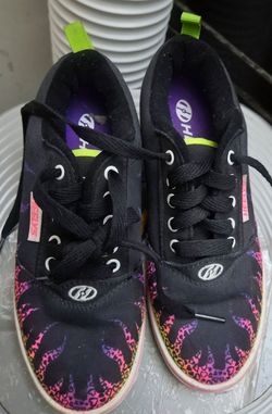 Girls Heelys