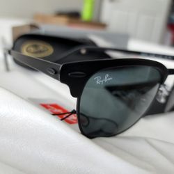 Ray-Ban Sunglasses 