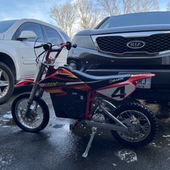 Razor MX500 Dirt Rocket