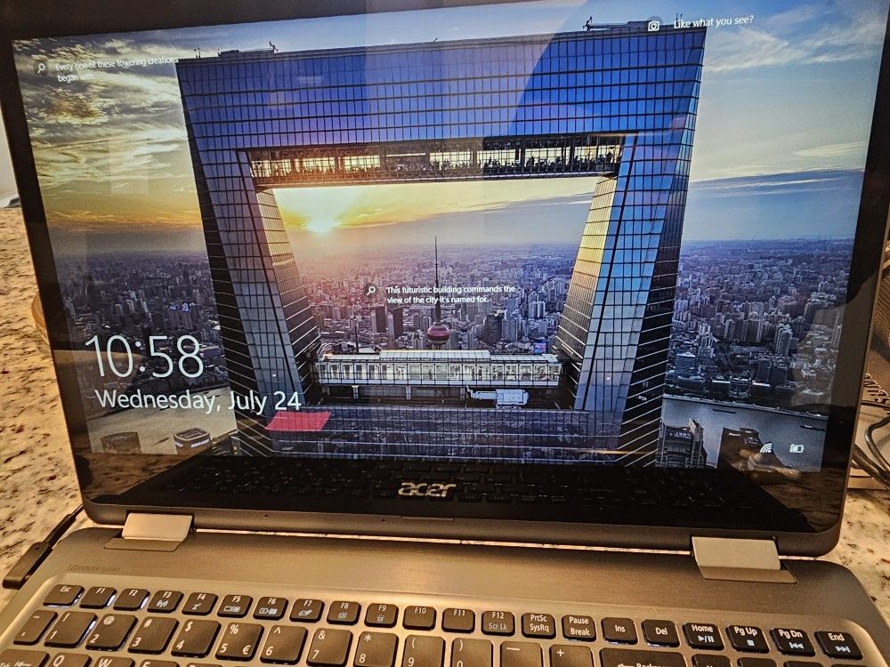 Acer Aspire R15 2-in-1 Laptop 15.6" Screen