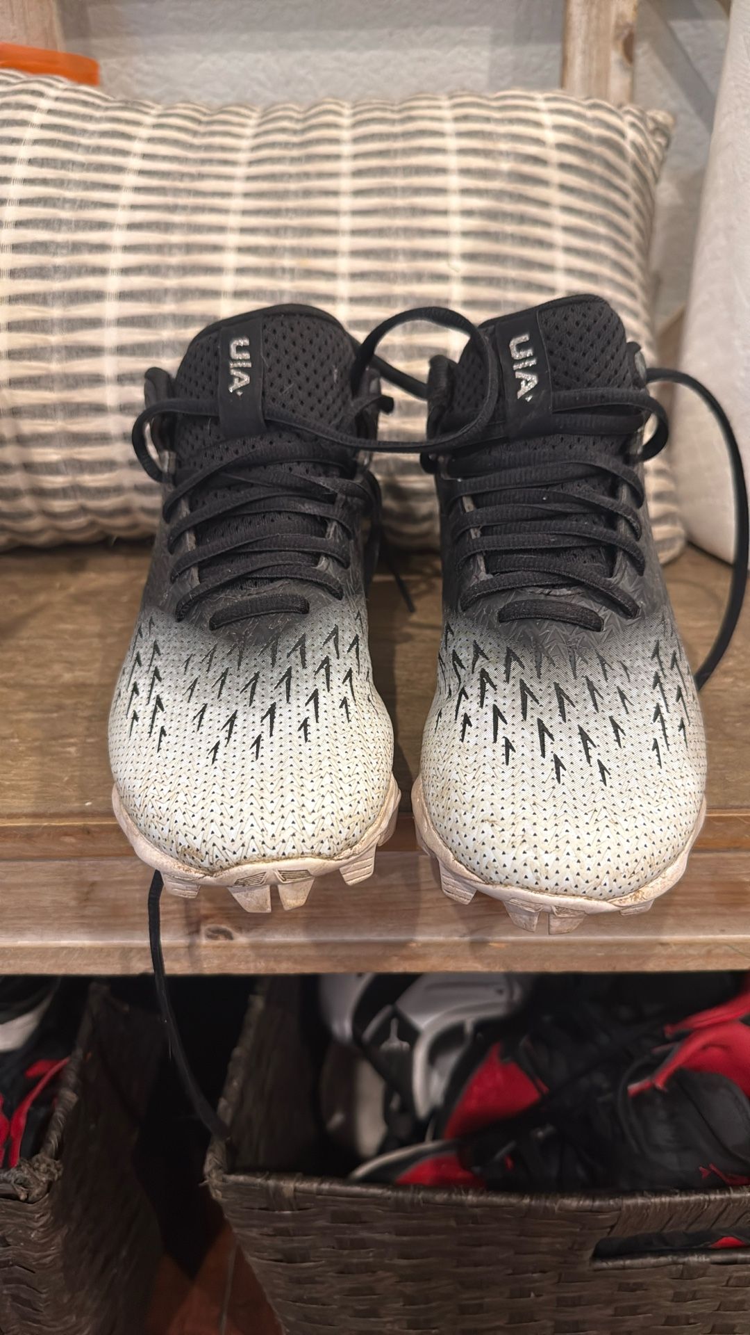 Boys Under Armour Football Cleats