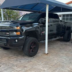 2017 Chevrolet 2500 Diesel AC Excellent Condition 