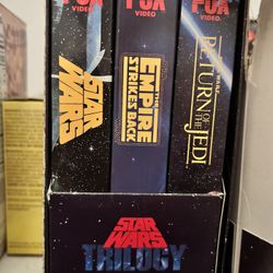 STARWARS TRIOLOGY VHS SET