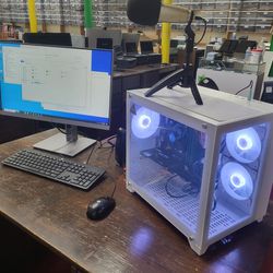 Awesome, LIKE NEW Gaming, Streaming Computer