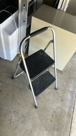 2 step Cosco step ladder