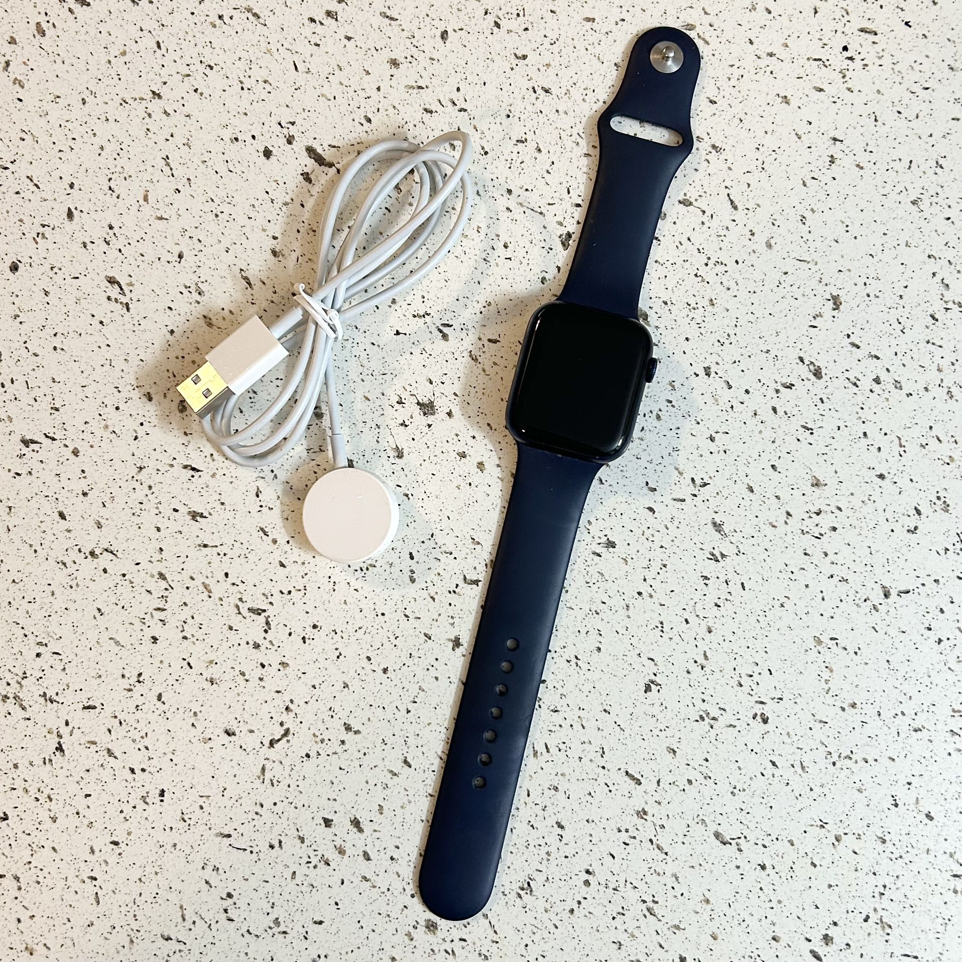 Apple Watch Series 6 with 44mm with Navy Strap + Charging Cable