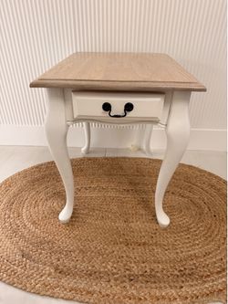 Vintage French Country Style End Table – Professionally Refinished