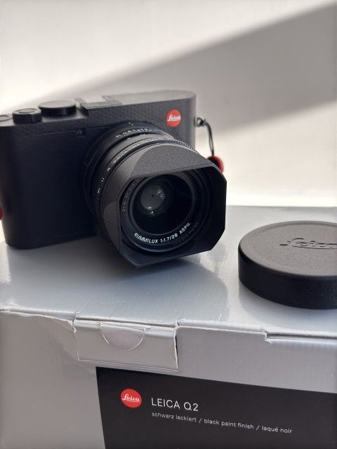 Leica Q2