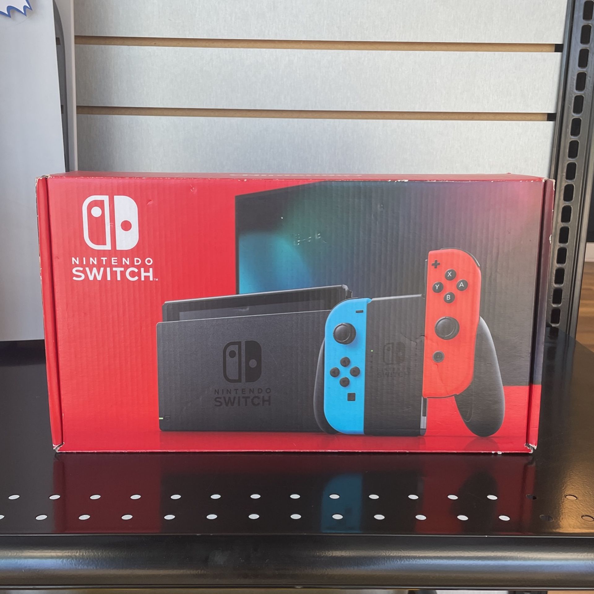 Nintendo Switch 