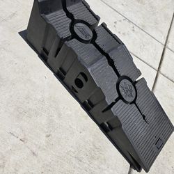 Rhino Car Ramps Up To 12000 Lbs (2 Ramps)