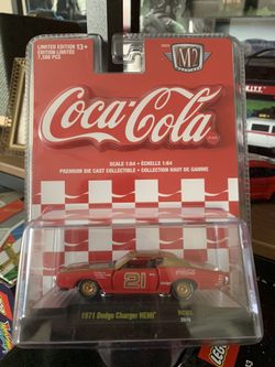 M2 MACHINES COCA-COLA 1971 DODGE CHARGER HEMI 1 of 7500 Limited Edition NEW!!!