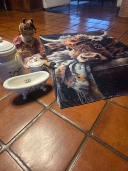 Set of Collectable Cow Items