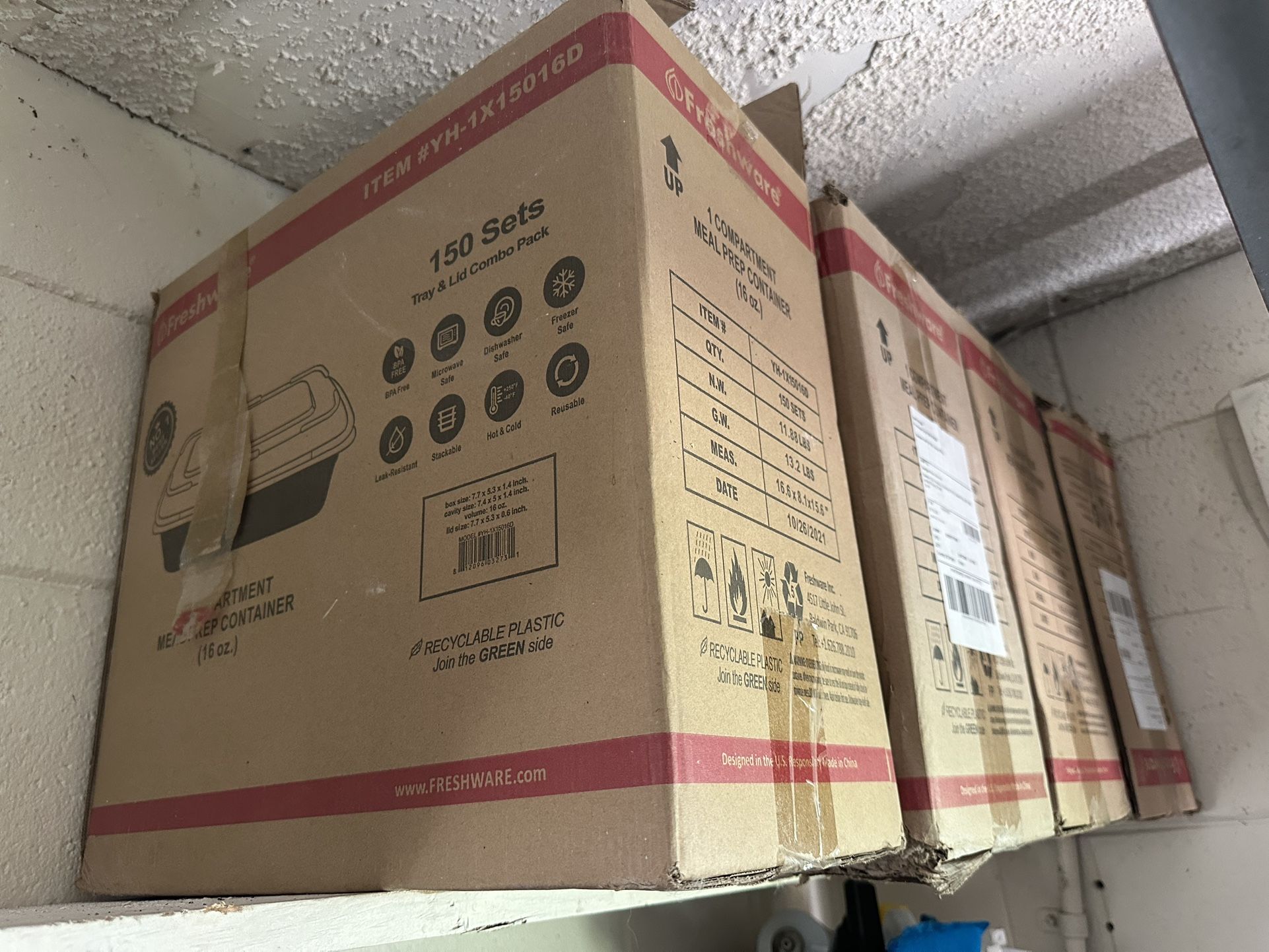 4 sets of 150 16oz meat prep containers