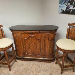 Stunning Tommy Bahama Bar Set Ensemble – Heavy, Solid Construction