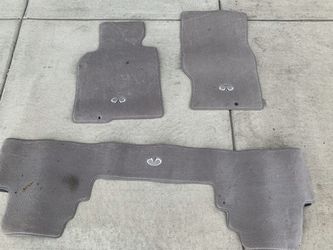 Stock Infiniti G35 floor mats