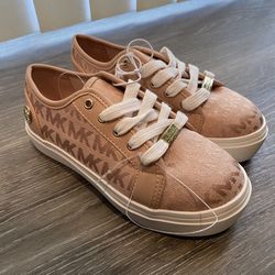 Michael Kors Kids Shoes Sz 12