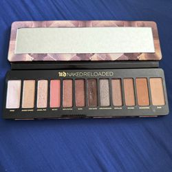 Urban Decay Naked Reloaded Makeup Eyeshadow Palette