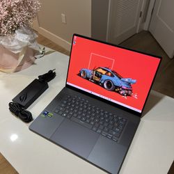 Asus ROG Zephyrus G16 Gaming Laptop • Nvidia RTX 4070 + Core Ultra 9 185H • RAM 16GB + SSD 1TB • 16”