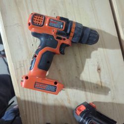 Black And Decker Cordless Drill/Driver 