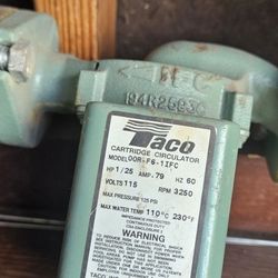 Hydronic heating system pumps and controller