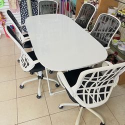 White table + Rolling chairs